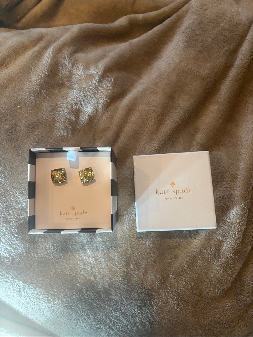 Kate spade earrings vintage gold glitter